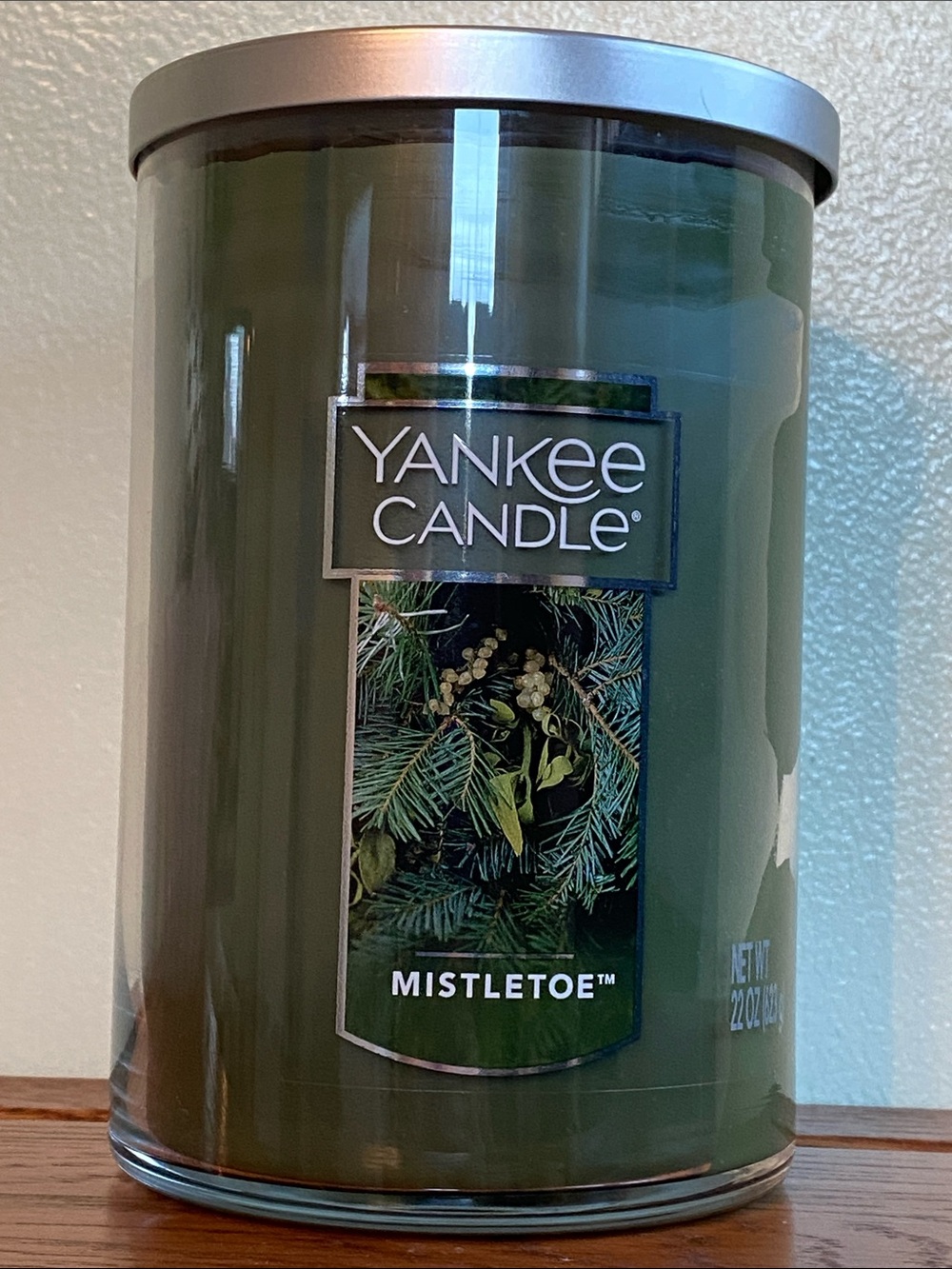 Yankee Candle Mistletoe Scented Jar Candle 22 oz NWT